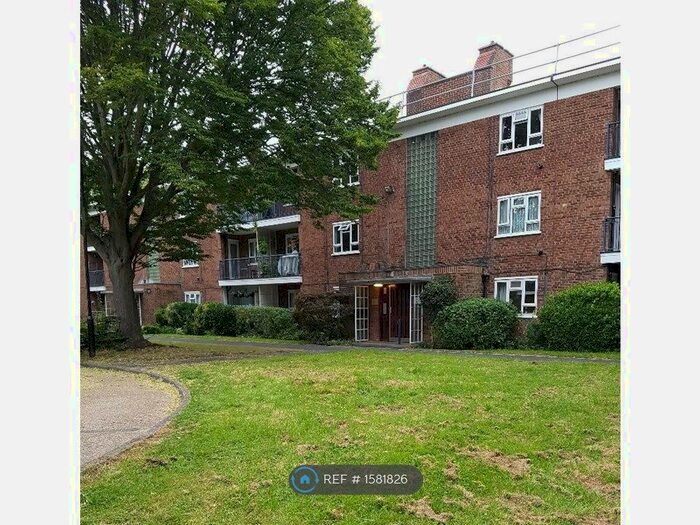 1 Bedroom Flat To Rent In Edensor Gardens, London, W4