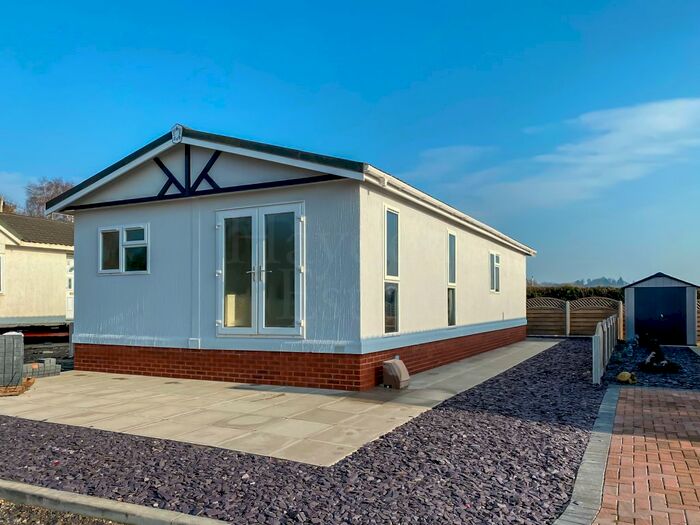 2 Bedroom Park Home For Sale In Old School Lane, Wharfside, Burford, Tenbury Wells, WR15