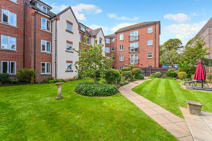 1 Bedroom Retirement Property For Sale In Stockbridge Road, Chichester, PO19