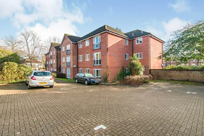 1 Bedroom Apartment To Rent In Tennyson Court, Winn Road, SO17