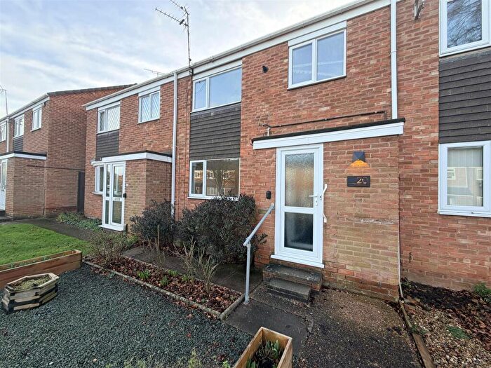 3 Bedroom Town House To Rent In Cooper Close, Leicester, LE2