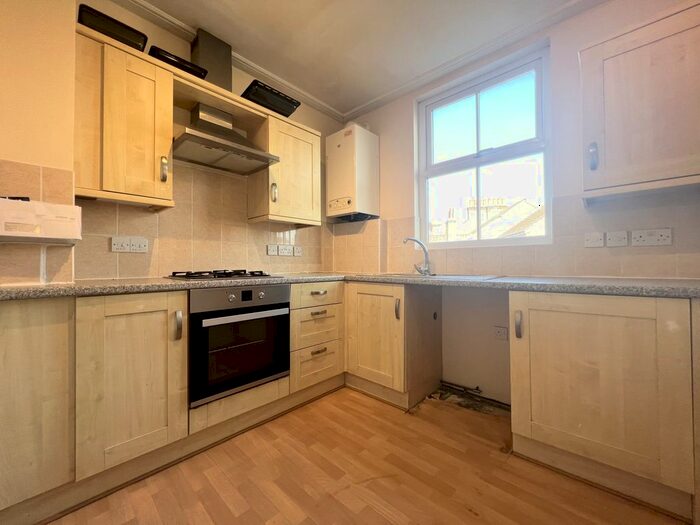 2 Bedroom Flat To Rent In Duncan Road, Ramsgate, CT11