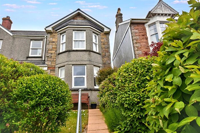 3 Bedroom Semi-Detached House For Sale In Clinton Road, Redruth, TR15