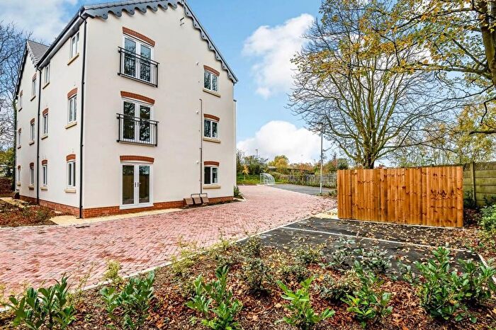 2 Bedroom Flat For Sale In Glazebrook Meadows, Glazebrook, WA3