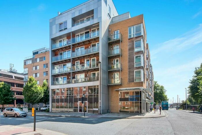 1 Bedroom Flat To Rent In High Street, Southampton, SO14