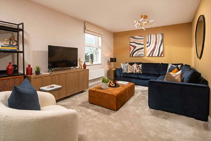 4 Bedroom Detached House For Sale In Henley Gate, Ipswich, IP1