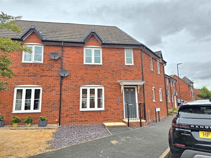 3 Bedroom Semi-Detached House To Rent In Hull Street, Hilton, Derby, DE65