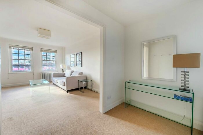 1 Bedroom Flat To Rent In Fulham Road, Chelsea, London, SW3
