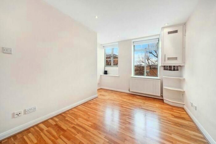 1 Bedroom Flat To Rent In Bayham Street, Camden, NW1
