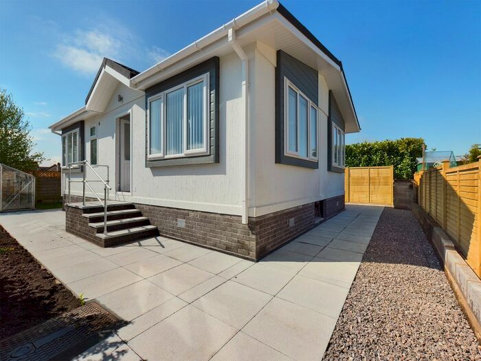 2 Bedroom Park Home For Sale In Elmtree Avenue, Tickenham, Clevedon, North Somerset, BS21