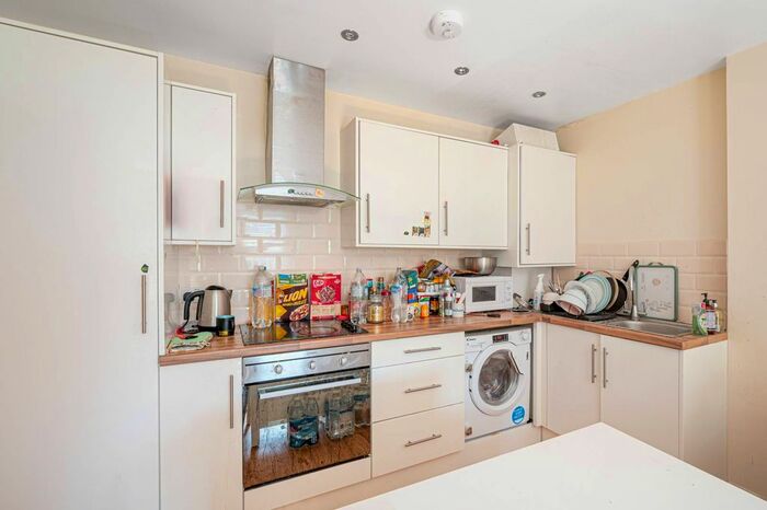 1 Bedroom Flat To Rent In Fordwych Road, West Hampstead, London, NW2