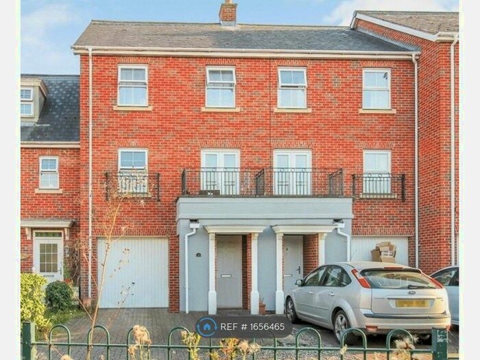 3 Bedroom Terraced House To Rent In Chaffinch Mews, Harleston, IP20