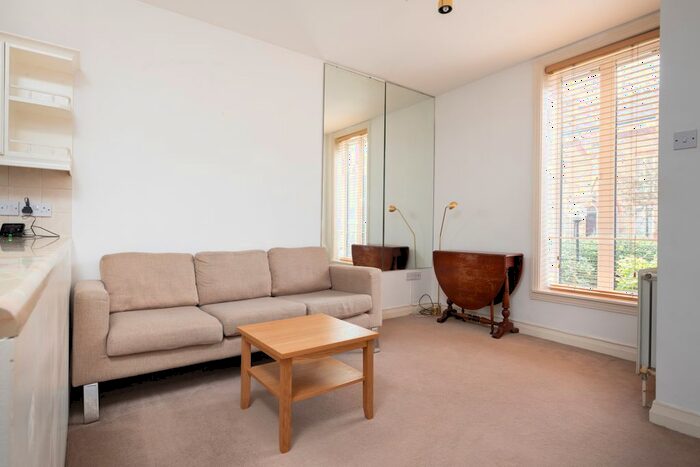 1 Bedroom Flat To Rent In Carillon Court, Oxford Road, London, W5