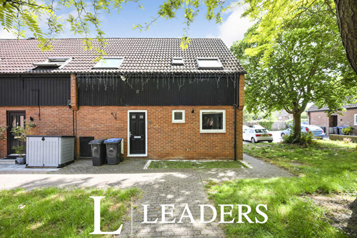 3 Bedroom Terraced House To Rent In Feryngs Close, Harlow, Essex, CM17
