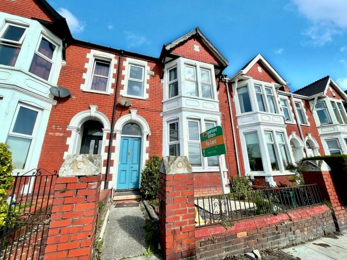 4 Bedroom House To Rent In Broad Street, Barry, CF62