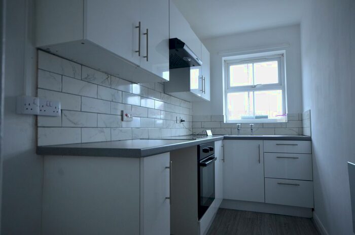 2 Bedroom Flat To Rent In Tennyson Road, Mablethorpe, LN12