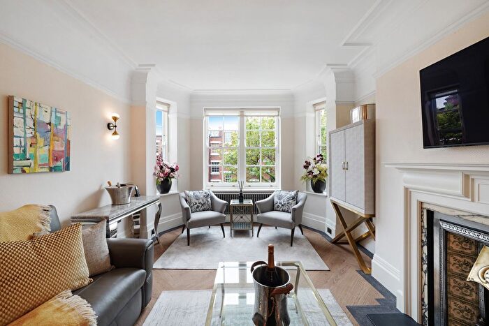 2 Bedroom Flat To Rent In Grove End Road, London, NW8