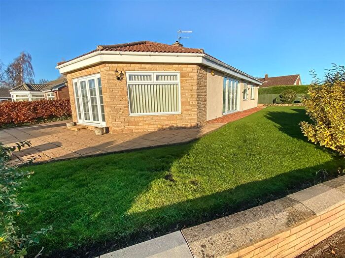 3 Bedroom Detached Bungalow For Sale In Aylmer Grove, Newton Aycliffe, DL5