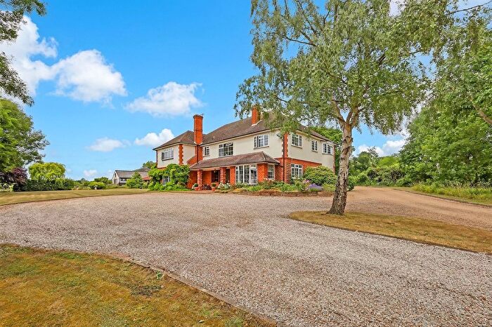 6 Bedroom Detached House For Sale In Brock Hill, Runwell, SS11