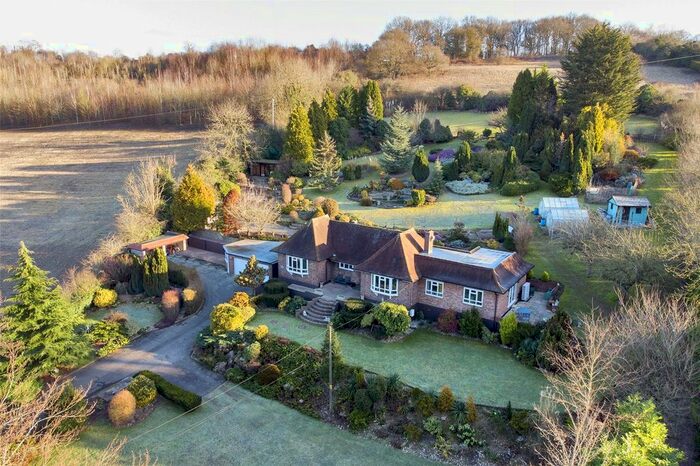 4 Bedroom Bungalow For Sale In Fawkham Green Road, Fawkham, Longfield, Kent, DA3