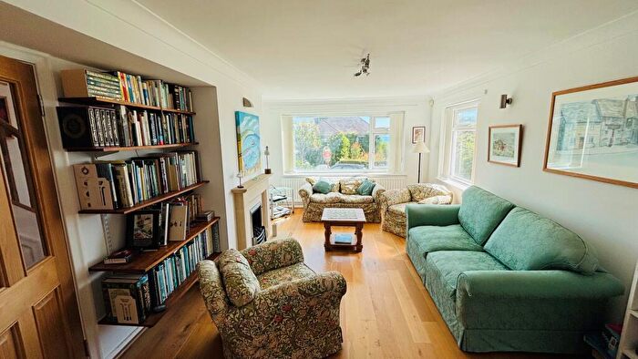 3 Bedroom Detached House For Sale In Bay Crescent, Swanage, Dorset, BH19 - Photo 6