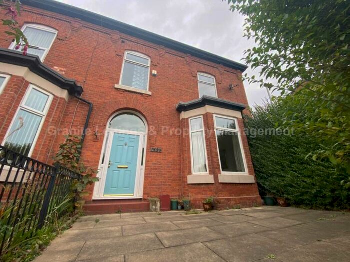4 Bedroom End Of Terrace House To Rent In Ashton Old Road, Manchester, M11
