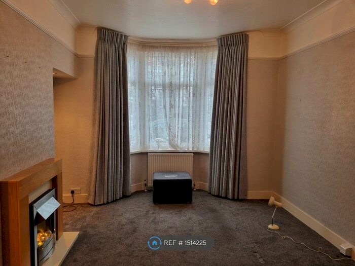 2 Bedroom Terraced House To Rent In Lion Road, Edmonton, N9