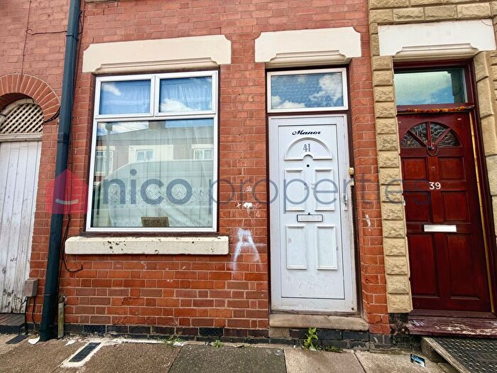 3 Bedroom Terraced House To Rent In Meynell Road, Leicester, LE5