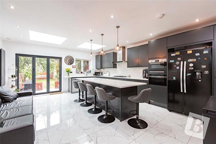 3 Bedroom Terraced House For Sale In Roxy Avenue, Chadwell Heath, RM6