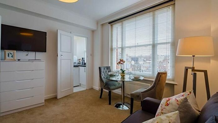 Studio To Rent In Hill Street, London, W1J