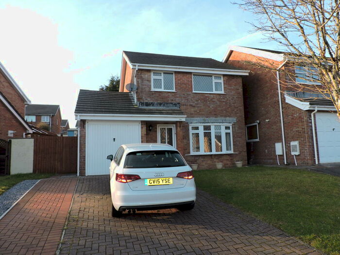 3 Bedroom House To Rent In Squirrel Walk, Pontarddulais, Swansea, SA4