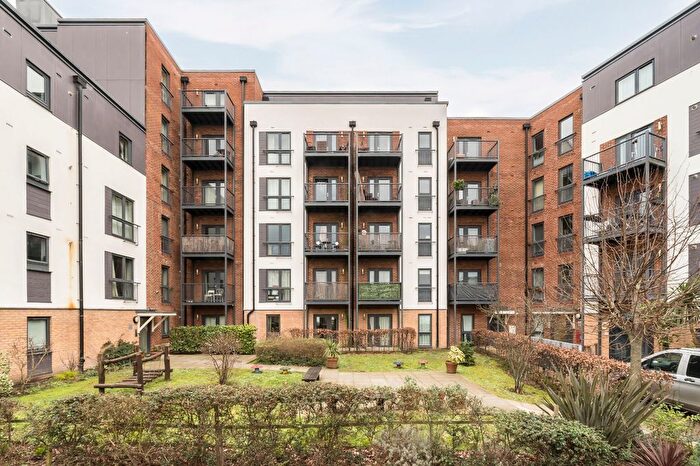 2 Bedroom Flat To Rent In Fairthorn Road, Charlton, SE7