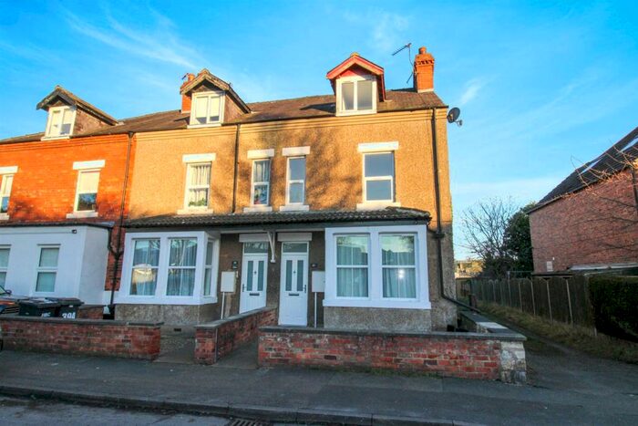 3 Bedroom Apartment To Rent In Bondgate Green Lane, Ripon, North Yorkshire, HG4