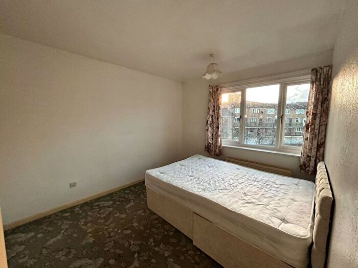 3 Bedroom Flat To Rent In Sheffield, S3