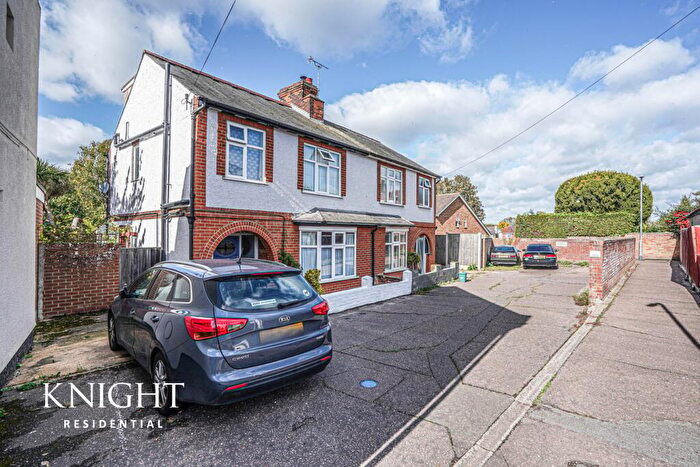 4 Bedroom Semi-Detached House For Sale In Manor Road, Colchester, CO3