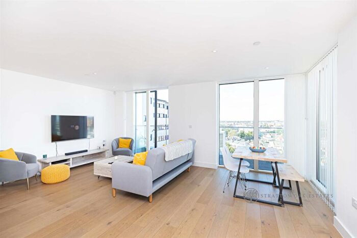 2 Bedroom Apartment To Rent In Christchurch Road, Bournemouth, BH1