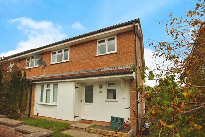 2 Bedroom Property To Rent In Little Meadow, Bradley Stoke, BS32