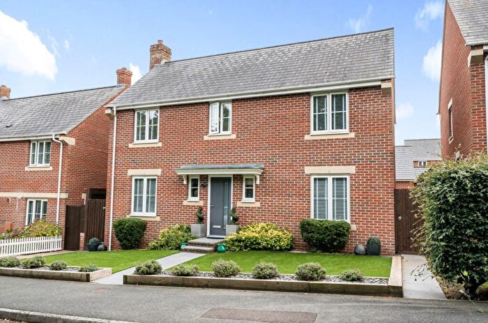 4 Bedroom Detached House For Sale In Cumberland Drive, Exeter, EX2