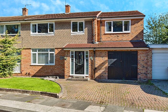 4 Bedroom Semi Detached House For Sale In North Wood, Middlesbrough, TS5