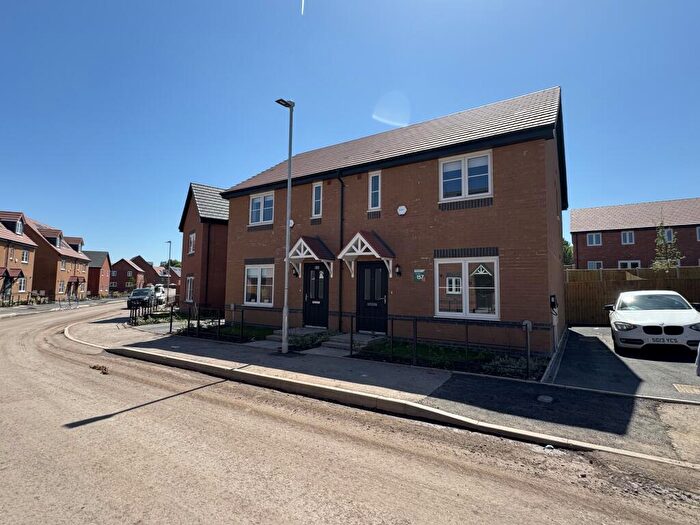 3 Bedroom House To Rent In Birch Close, Exeter, EX1