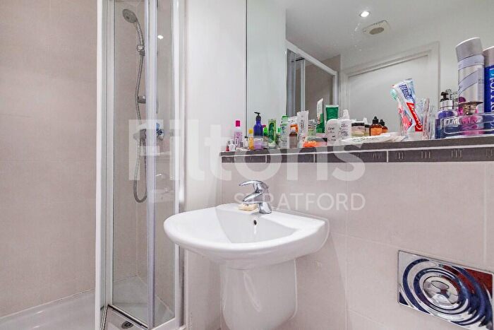 2 Bedroom Apartment To Rent In Warton Road, London, E15