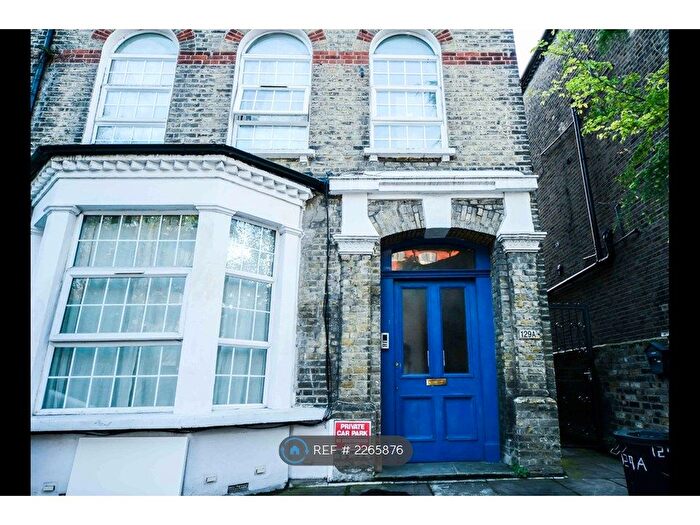 2 Bedroom Flat To Rent In Brecknock Road, London, N19