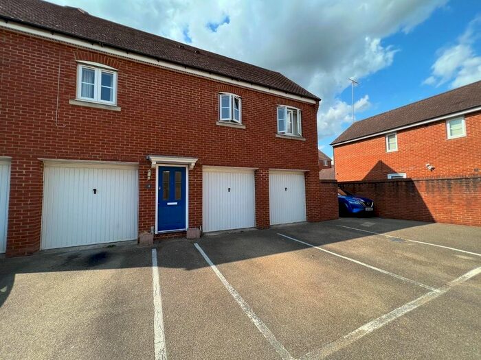 2 Bedroom Detached House To Rent In Mycroft Road, Swindon, SN25