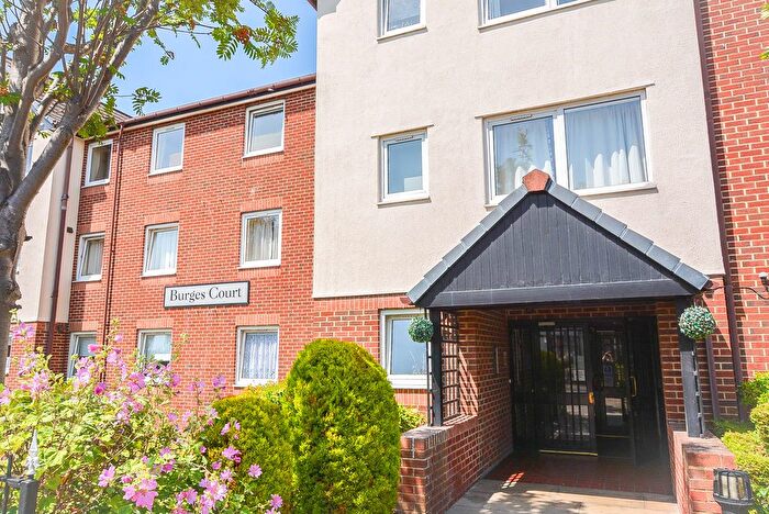 1 Bedroom Flat To Rent In Station Road, Thorpe Bay, SS1