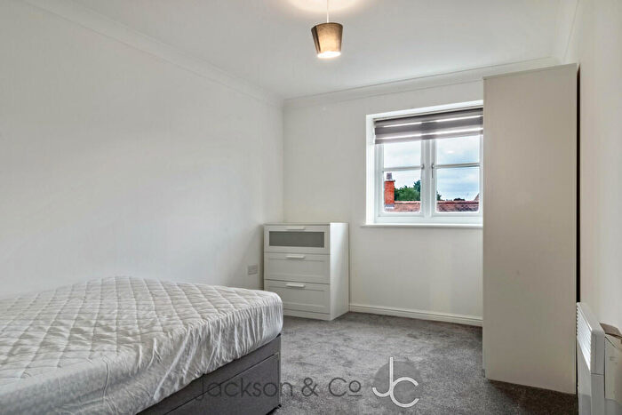 2 Bedroom Apartment To Rent In Albany Gardens, Colchester, CO2