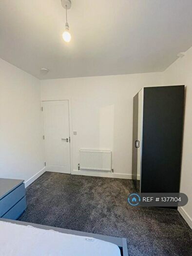 4 Bedroom Terraced House To Rent In Queen Street, Treforest, CF37