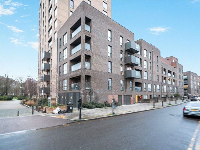 1 Bedroom Flat For Sale In Aston Street, London, E14