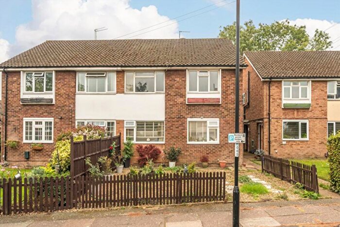 2 Bedroom Maisonette To Rent In Balder Rise, Lee, SE12