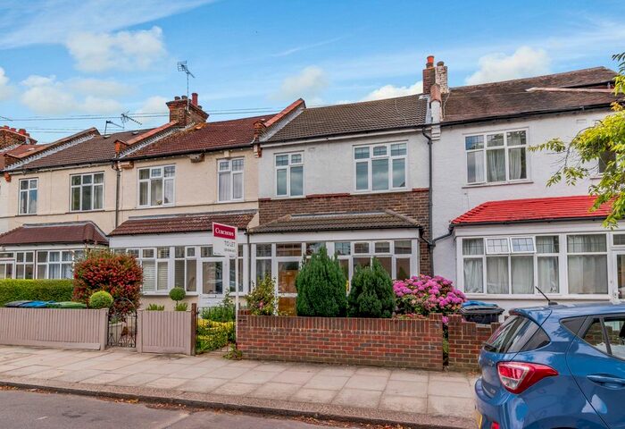 3 Bedroom Property To Rent In Melrose Gardens, New Malden KT3