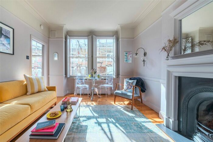 2 Bedroom Flat To Rent In Carlingford Road, Hampstead, NW3